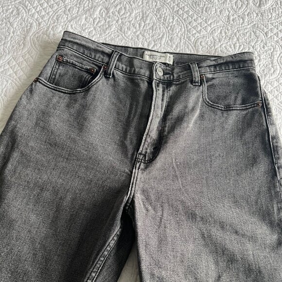Abercrombie & Fitch Curve Love Ultra High Rise Ankle Straight Jean Grey - Picture 3 of 5
